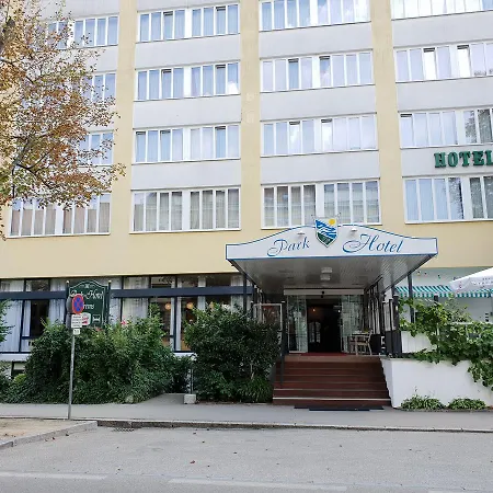 Parkhotel 크렘스안더다노