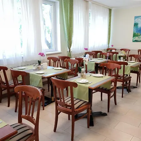 Parkhotel 크렘스안더다노